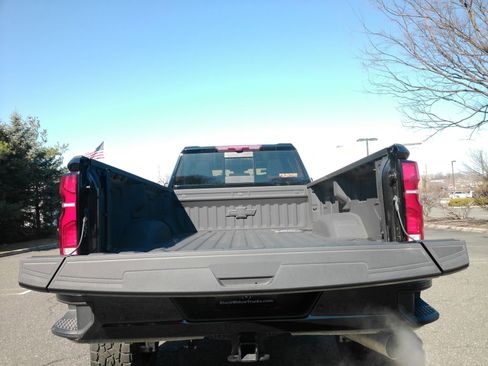 New 2025 Chevrolet Silverado 2500 LTZ w/ Trail Boss Package AWD/4WD image 19