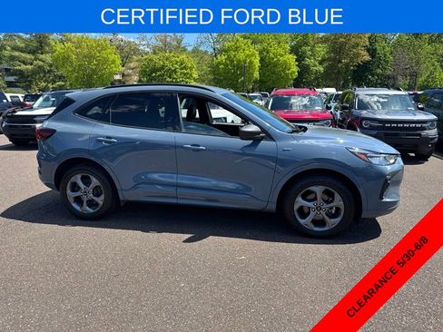 Certified 2023 Ford Escape ST-Line w/ Tech Pack #1 AWD/4WD image 4