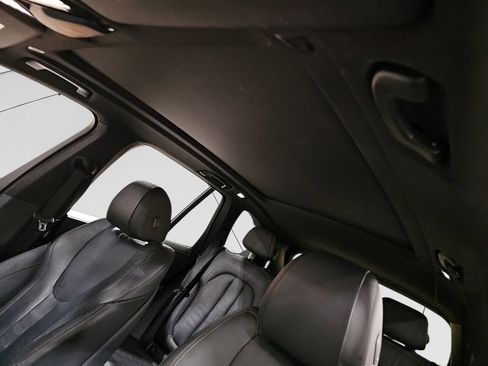 Used 2020 BMW X5 sDrive40i w/ Convenience Package image 19