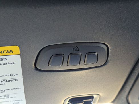 New 2025 Ford Bronco Badlands image 24