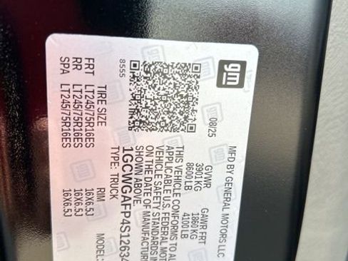 New 2025 Chevrolet Express 2500 image 35