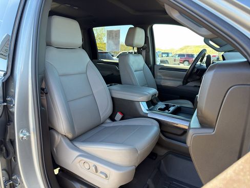 Used 2025 Chevrolet Silverado 3500 LTZ w/ LTZ Convenience Package AWD/4WD image 20