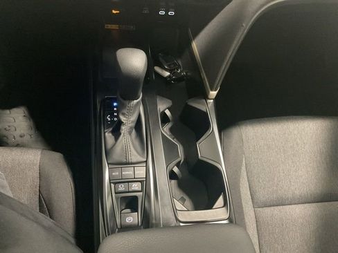 Used 2025 Toyota Camry LE image 15