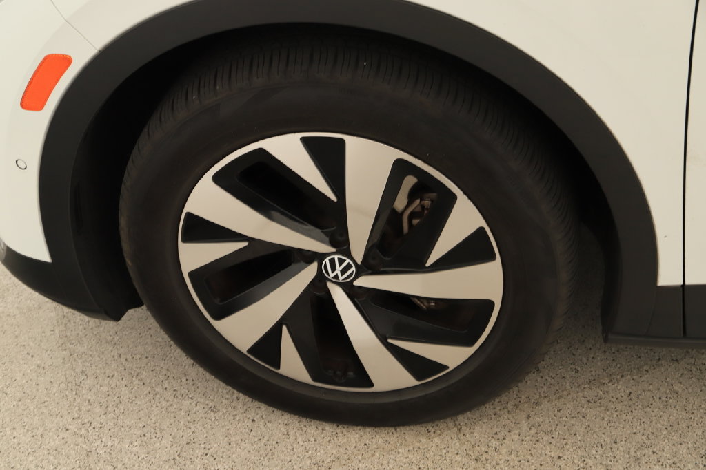 Used 2024 Volkswagen ID.4 2WD image 28