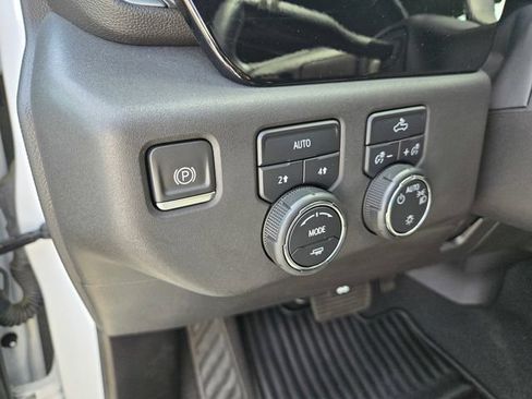 Used 2024 Chevrolet Silverado 1500 LT AWD/4WD image 17
