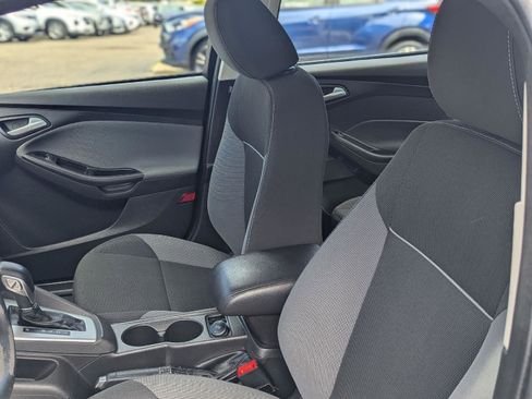 Used 2013 Ford Focus SE FWD image 11