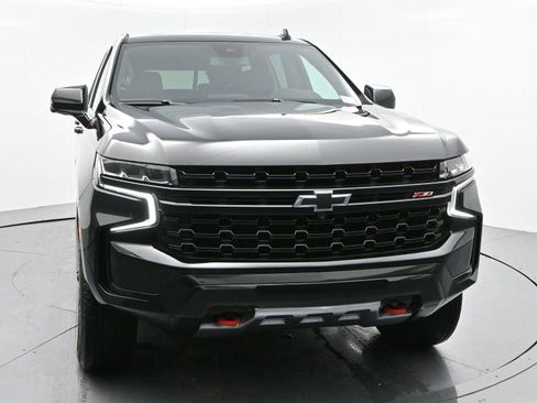 Used 2023 Chevrolet Tahoe Z71 w/ Luxury Package AWD/4WD image 2