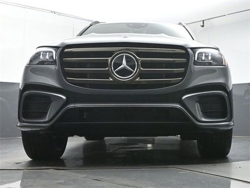 New 2026 Mercedes-Benz GLS 450 GLS 450 image 36
