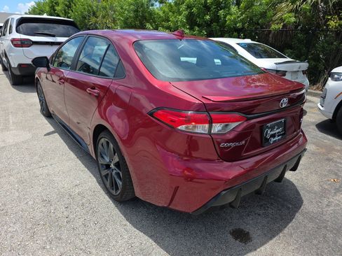 Used 2024 Toyota Corolla SE FWD image 8