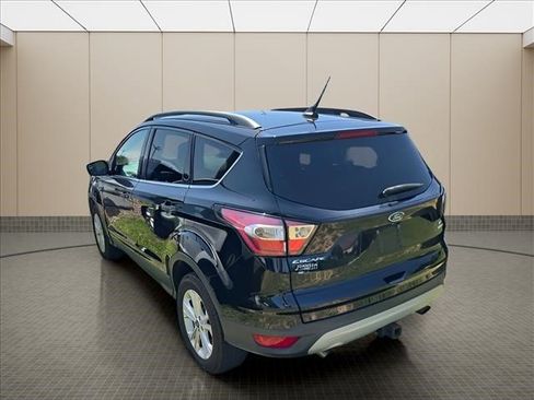 Used 2018 Ford Escape SE w/ SE Sync 3 Package AWD/4WD image 19