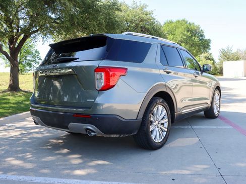 Used 2020 Ford Explorer Limited RWD image 7