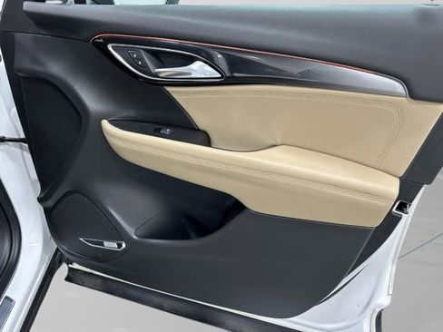 Used 2024 Buick Envision Preferred image 20