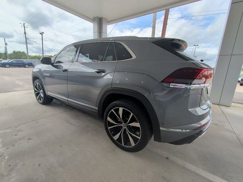 Used 2025 Volkswagen Atlas Cross Sport SEL Premium R-Line AWD/4WD image 6