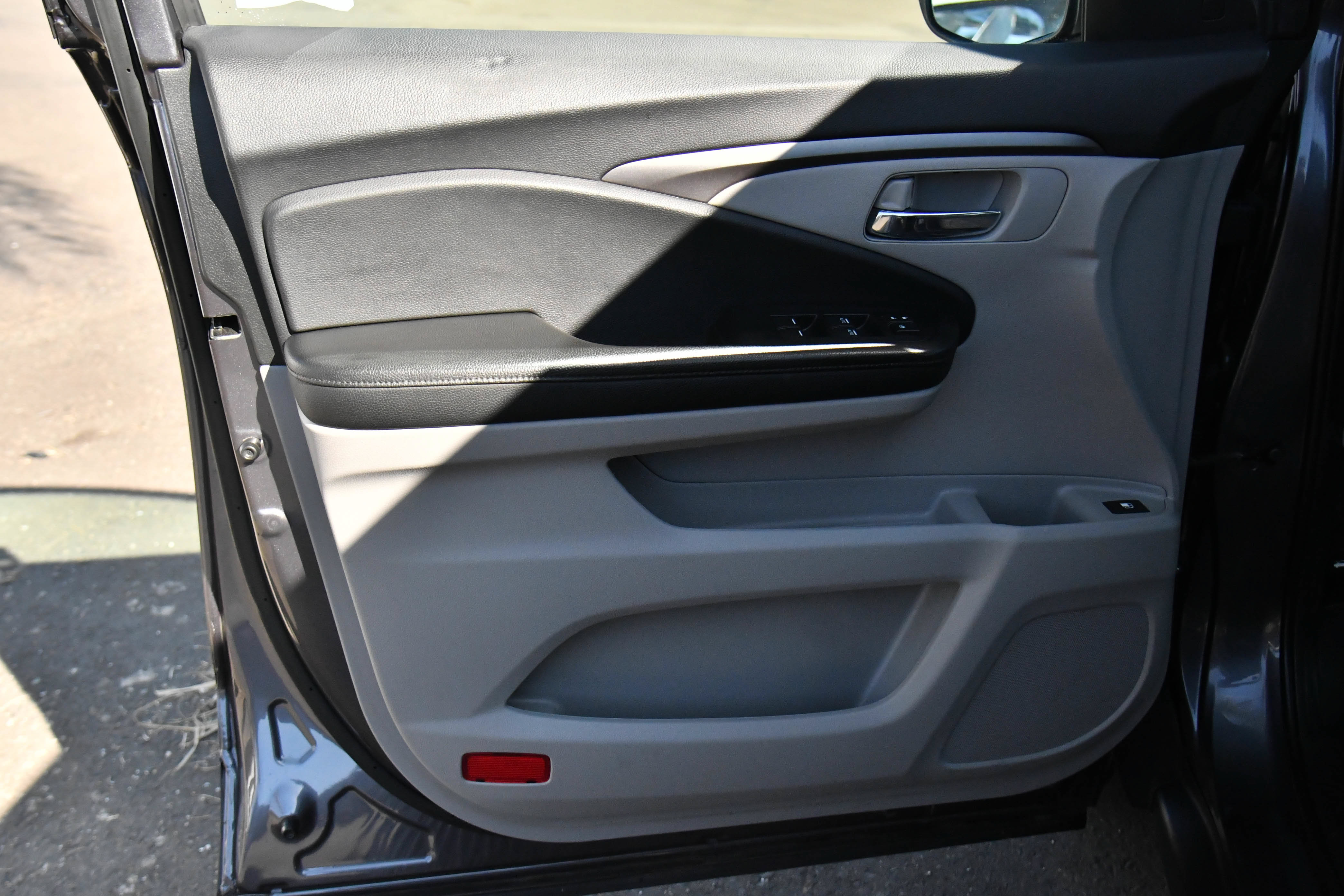Used 2021 Honda Pilot EX image 14