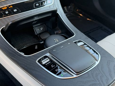 Used 2021 Mercedes-Benz E 350 Sedan image 26