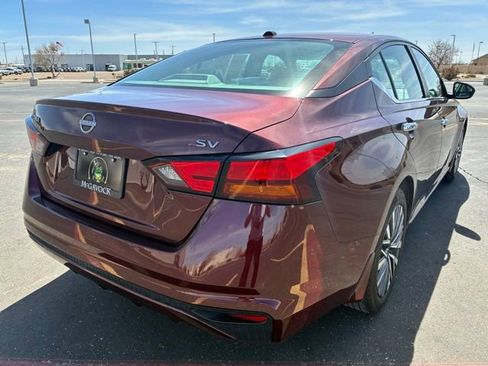 Certified 2024 Nissan Altima 2.5 SV FWD image 6