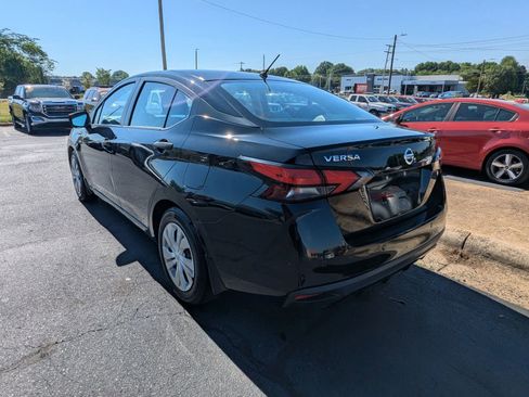 Used 2020 Nissan Versa S FWD image 5