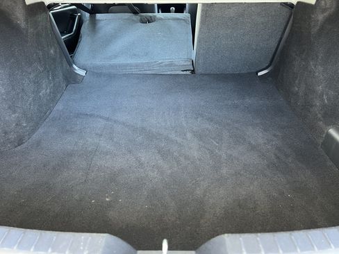 Used 2024 MAZDA MAZDA3 s FWD image 19