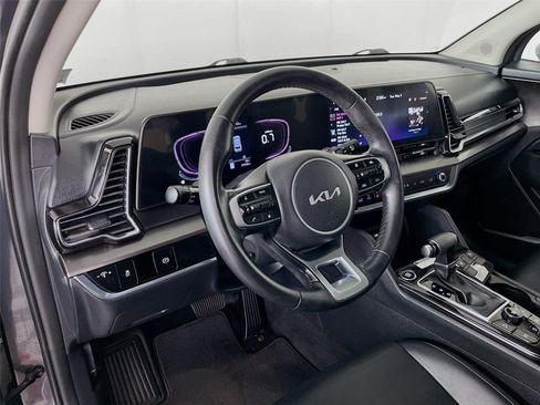 Used 2023 Kia Sportage EX FWD image 12