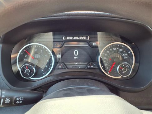 New 2026 RAM 1500 Express AWD/4WD image 15