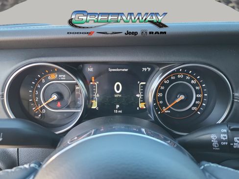 Used 2023 Jeep Wrangler Unlimited Sahara w/ Cold Weather Group AWD/4WD image 31