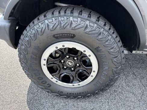Used 2021 Ford Bronco 4-Door w/ Sasquatch Package AWD/4WD image 11