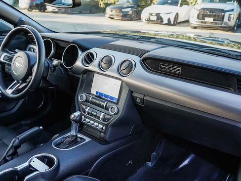 Used 2020 Ford Mustang Premium image 12