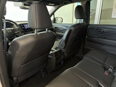 Used 2023 Honda Passport EX-L image 19