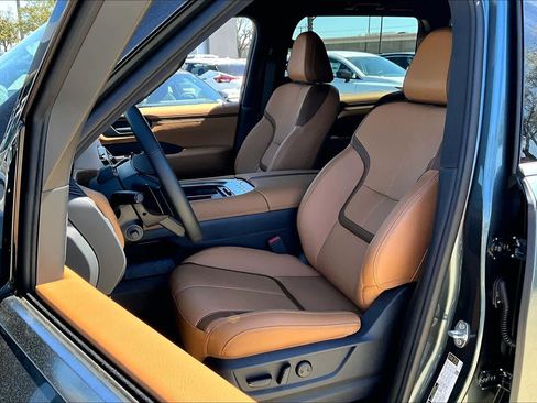 New 2026 Nissan Armada SL w/ Captain's Chari Seat Package image 17