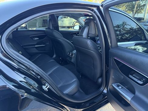 Used 2023 Mercedes-Benz C 300 Sedan image 30