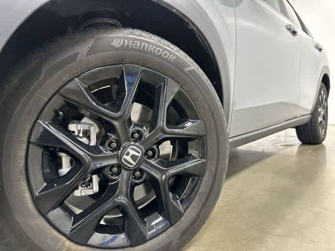 Used 2025 Honda HR-V Sport image 28