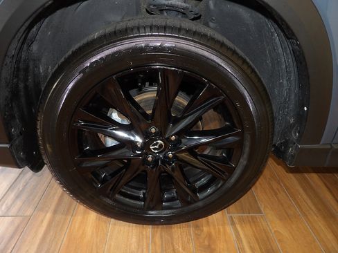 Certified 2025 MAZDA CX-5 Carbon Edition AWD/4WD image 10
