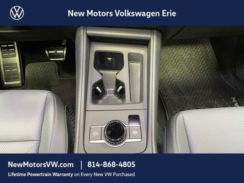 New 2026 Volkswagen Tiguan SE R-Line AWD/4WD image 9