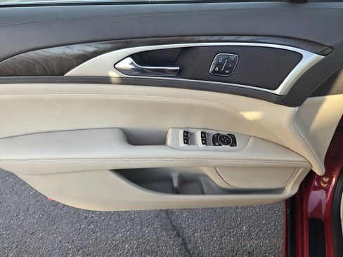 Used 2017 Lincoln MKZ Select w/ Select Plus Package image 10