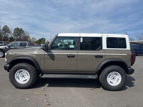 New 2026 Ford Bronco Heritage Edition AWD/4WD image 2