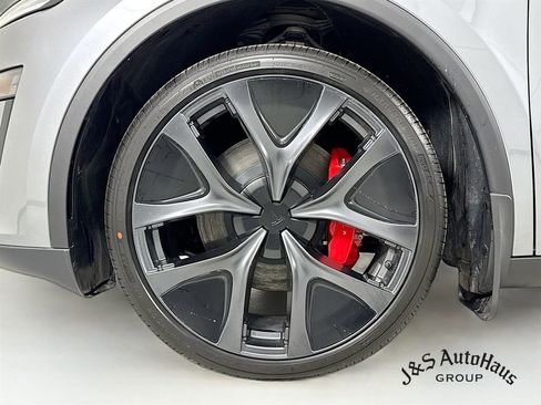 Used 2026 Tesla Model Y Performance image 37