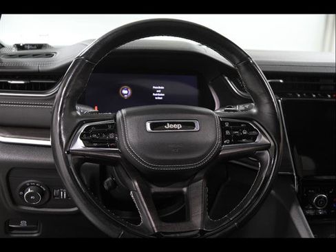 Used 2021 Jeep Grand Cherokee L Overland w/ Advanced Protech Group III AWD/4WD image 7