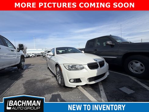 Used 2013 BMW 335i Convertible image 1