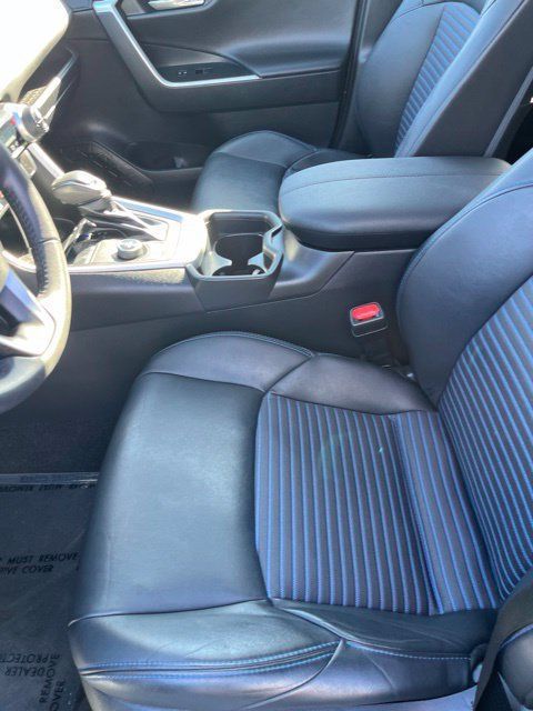 Used 2021 Toyota RAV4 XSE AWD/4WD image 7