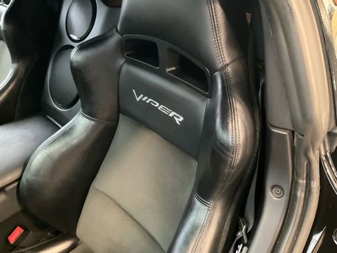 Used 2006 Dodge Viper SRT-10 image 17