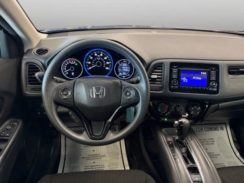 Used 2018 Honda HR-V LX image 25