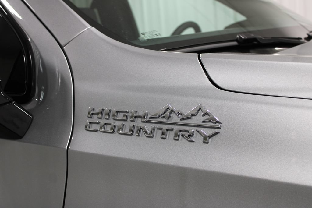 New 2026 Chevrolet Tahoe High Country AWD/4WD image 11