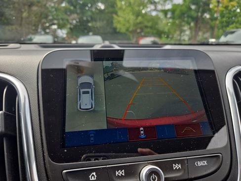 Used 2018 Chevrolet Equinox Premier AWD/4WD image 21