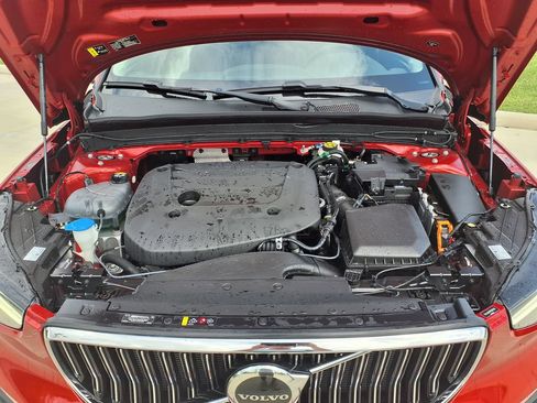 Certified 2023 Volvo XC40 B5 Ultimate w/ Protection Package Premier AWD/4WD image 35