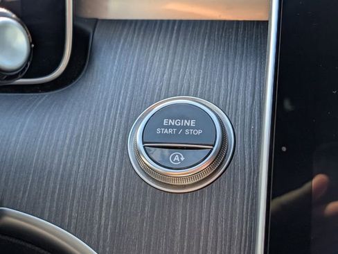 Used 2025 Mercedes-Benz C 300 Sedan image 17