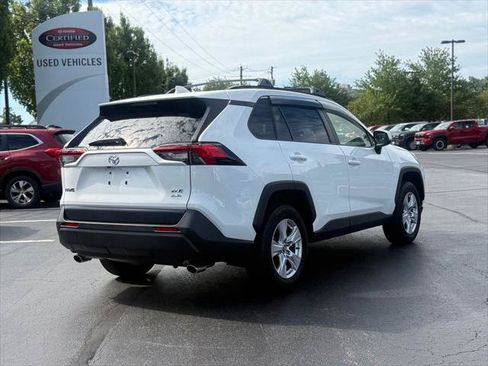 Certified 2020 Toyota RAV4 XLE w/ Convenience Package AWD/4WD image 8