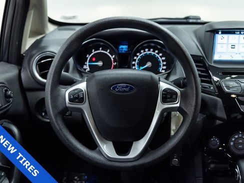 Used 2018 Ford Fiesta SE w/ Equipment Group 201A FWD image 13