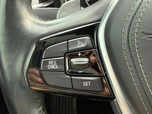 Used 2018 BMW 530e xDrive AWD/4WD image 15
