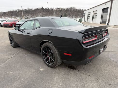 Used 2015 Dodge Challenger SRT Hellcat image 7