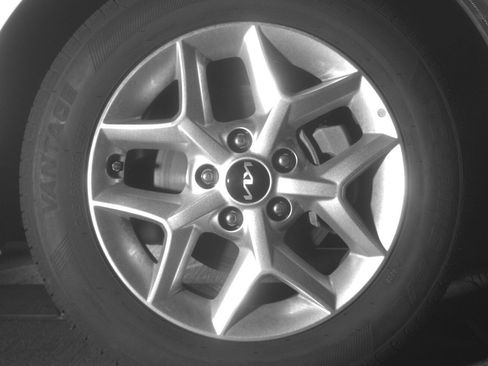 Used 2025 Kia Soul LX w/ LX Technology Package FWD image 17
